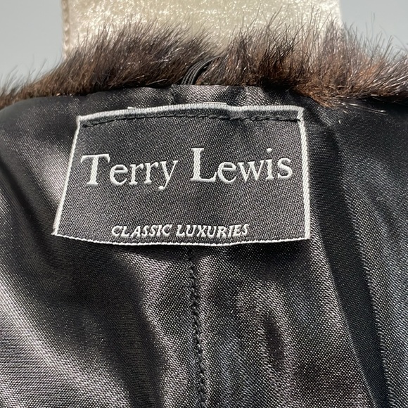 Fur Collar - Picture 7 of 10